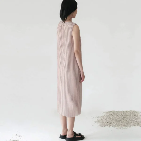 id-11134207-7ra0q-mdu546ha0ovi05 Carra Pleated Midi Dress